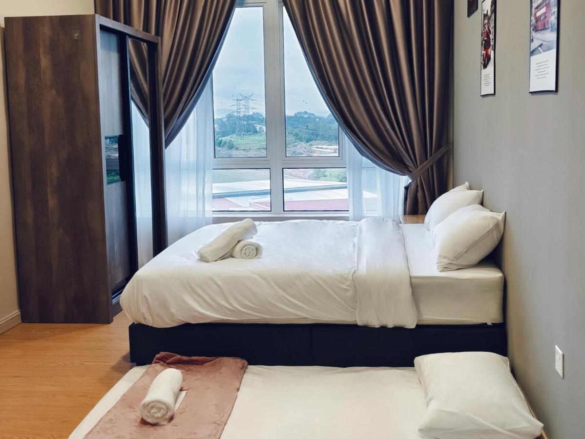 Valley Suites By Wyatthomes Kuantan Extérieur photo